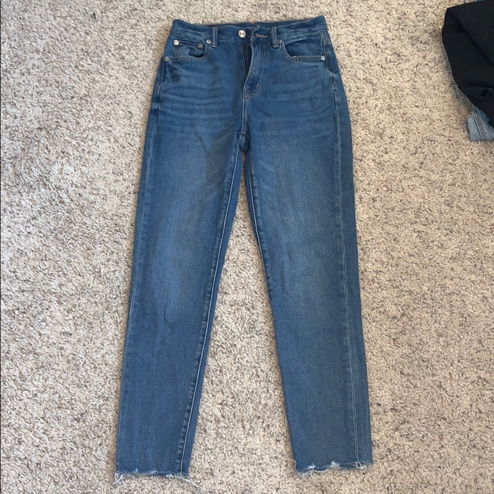 American Eagle Mom Jean